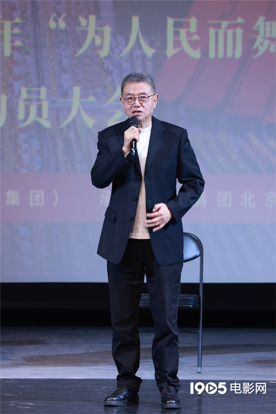 《伟大征程》幕后揭秘：北舞学生重现演出舞台 -2