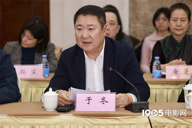 座谈会探讨《上甘岭》 表演感受分享黄轩王雷 -3 座谈会探讨《上甘岭》 表演感受分享黄轩王雷 -3