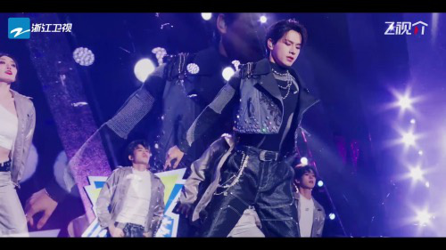“新声代”十组突围韩红初选，《闪光的夏天2》燃爆今夏青春！ -2