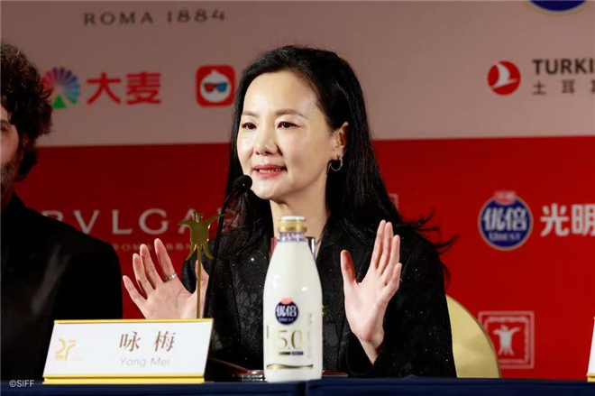 上影节评委会：黄渤、咏梅谈评委体验 -2