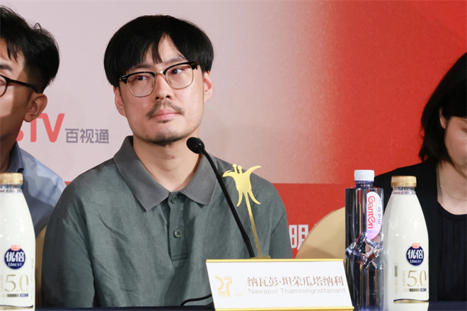 亚新奖评委会：董子健、张子枫谈新人成长 -3
