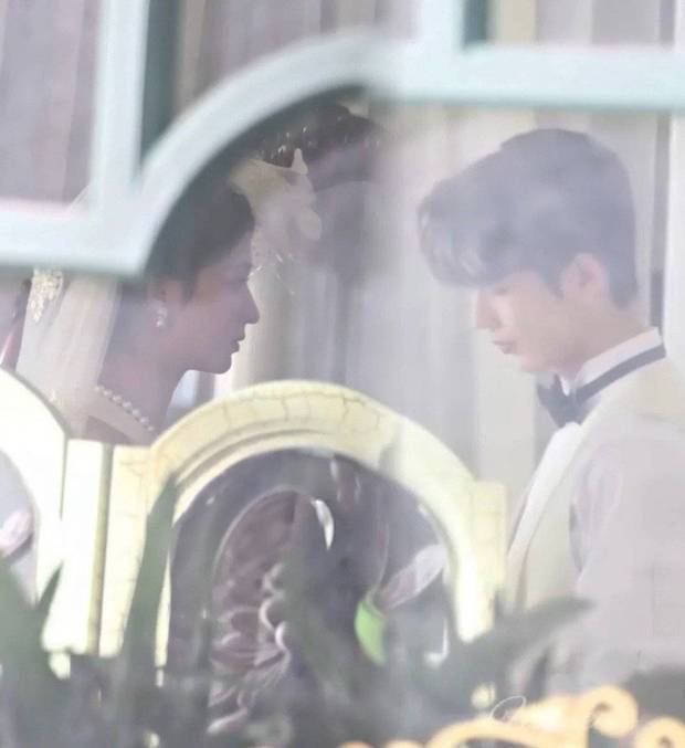 王楚然婚纱亮相，气质非凡，美得令人窒息 -3