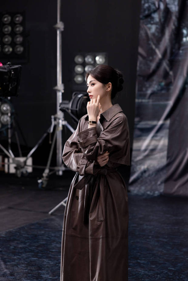 白鹿盘发：展现干练与优雅 -2