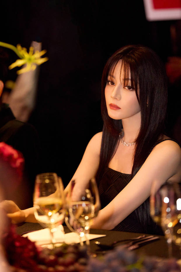 迪丽热巴：傲娇学姐的青春风采 -3