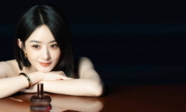 赵丽颖短发新造型 展现优雅大气风范 -3