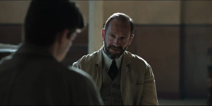 《合唱团》预告发布:费因斯演绎一战小镇青年 -2 《合唱团》预告发布:费因斯演绎一战小镇青年 -2