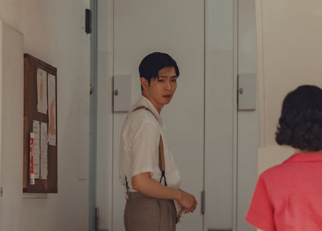 《远山淡影》剧照：松下洸平轻抚广濑铃小腹 -2