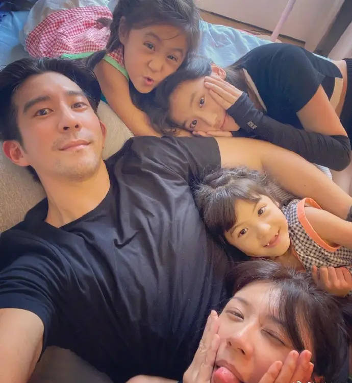 贾静雯与修杰楷夏威夷度假遭遇海啸 -1