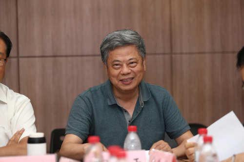 《请带我回故乡》电影专家研讨在京举行 -4