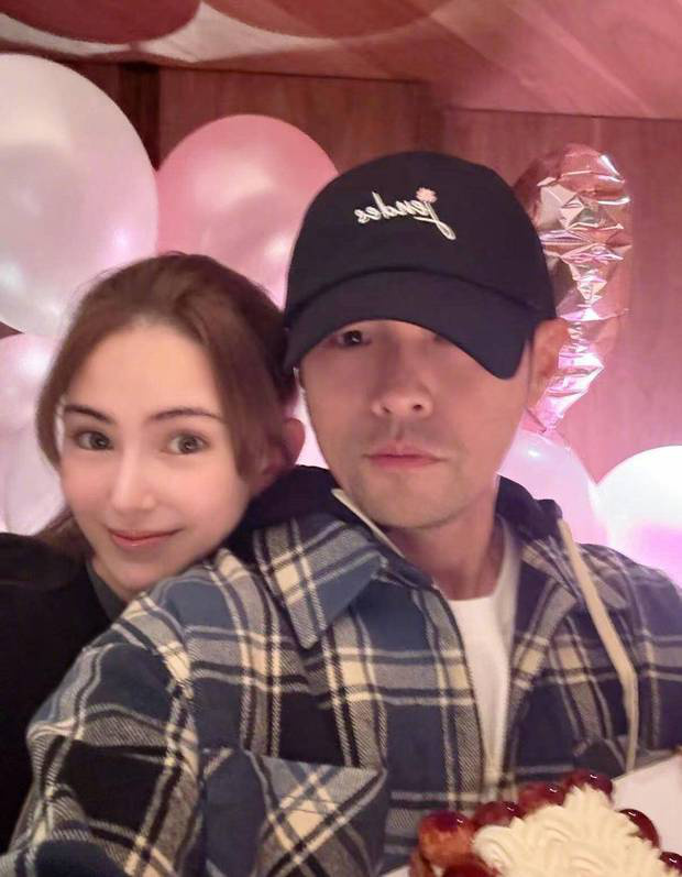 昆凌晒照庆生:与周杰伦共度美好时光 -2 昆凌晒照庆生:与周杰伦共度美好时光 -2