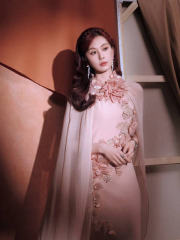 刘诗诗“粉色鲜花裙”绽放娇艳 -2 刘诗诗“粉色鲜花裙”绽放娇艳 -2